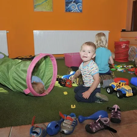 Penzion Rodinný Skiland Ostružná