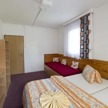 Rodinny Skiland Guest house Ostruzna