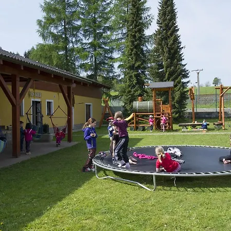 Rodinny Skiland 3* Ostruzna