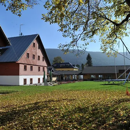 Guest house Rodinny Skiland 3*